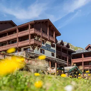 Village Montana By Les Etincelles Hotell
